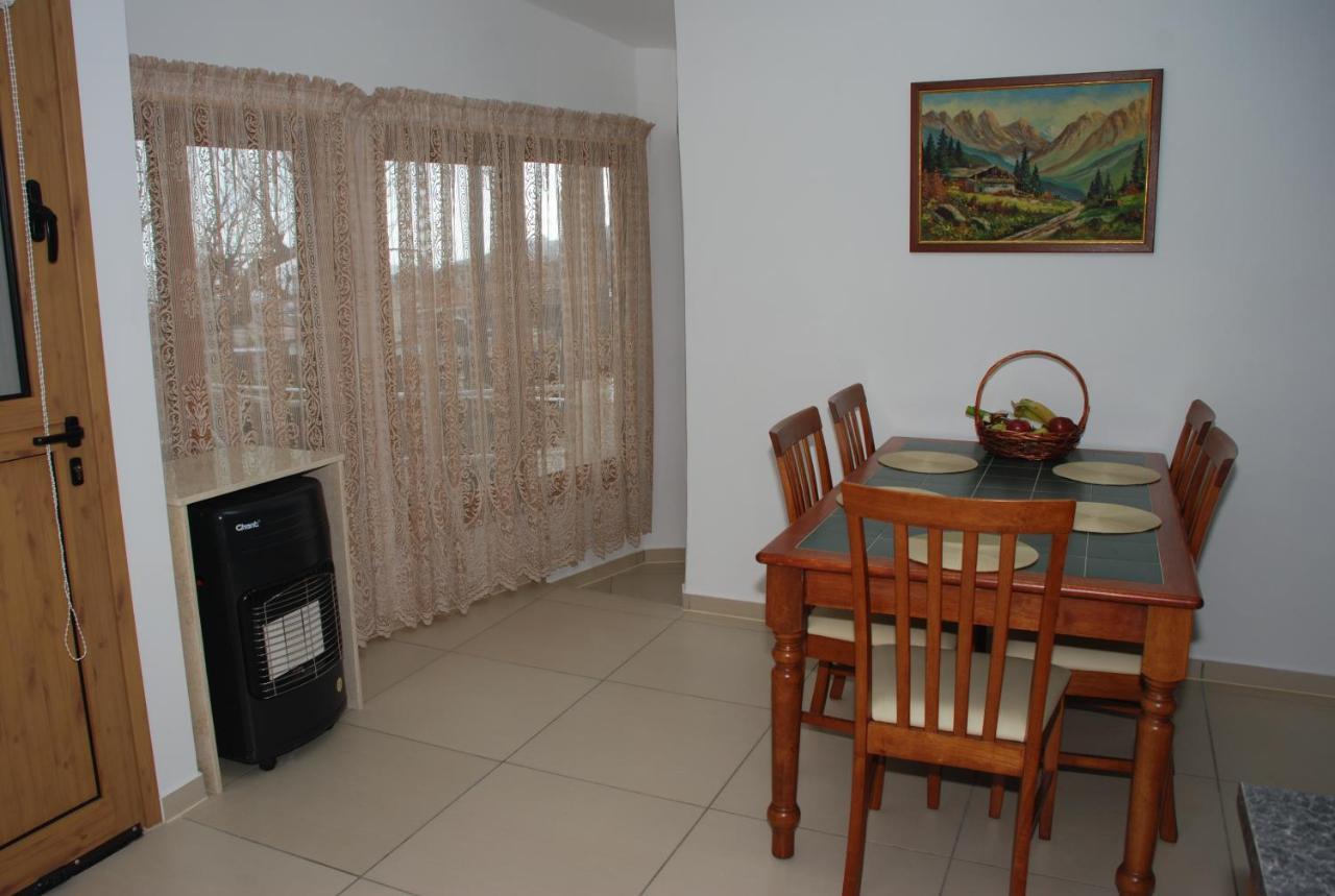 Kanarinis Apartments Ómodosz Kültér fotó