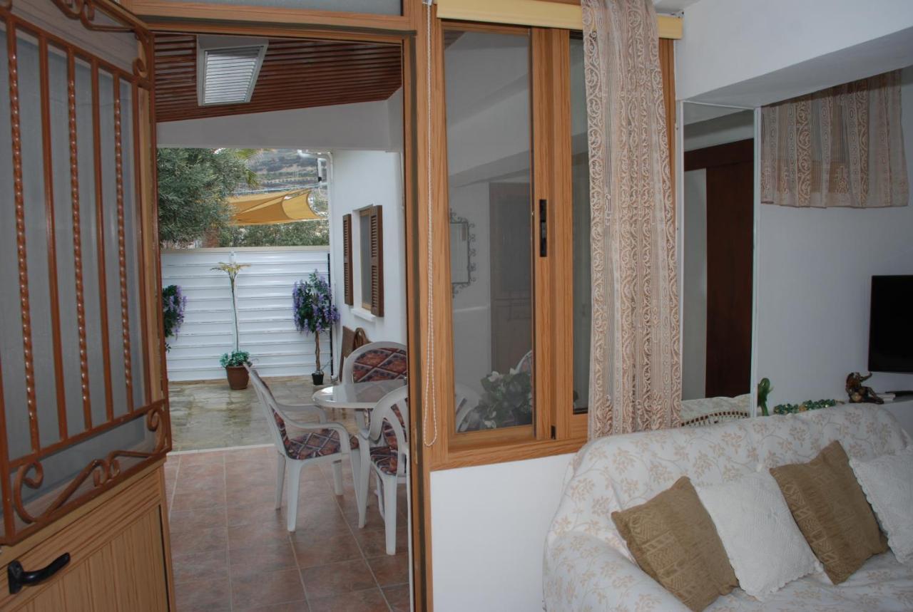 Kanarinis Apartments Ómodosz Kültér fotó