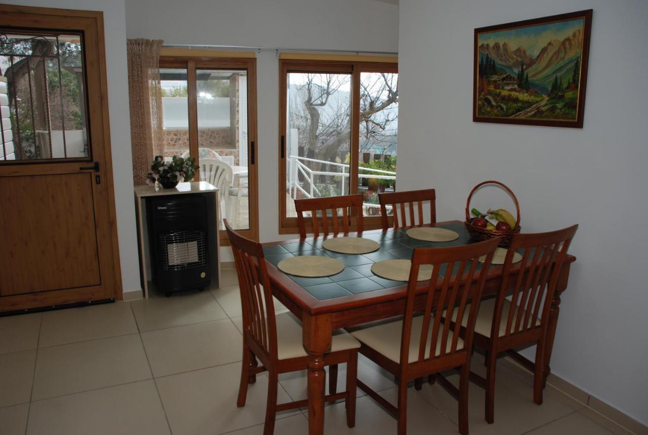 Kanarinis Apartments Ómodosz Kültér fotó